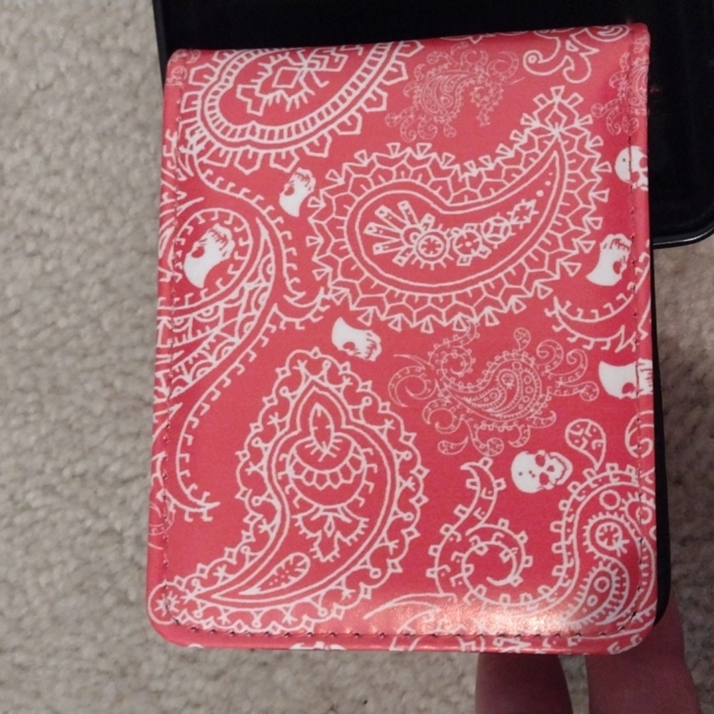 Buckle Down Wallet - Picture 5 of 6